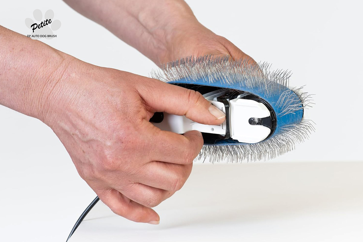 ADB Petite Brush detail